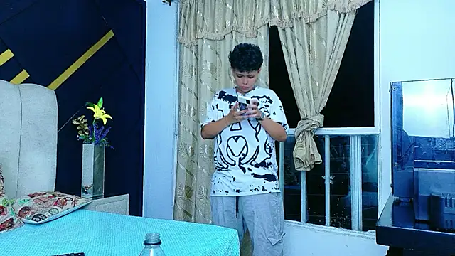 NikiEvanz's Live XXX Chat