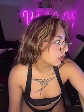 Chat XXX en directo de SoftLady_S33