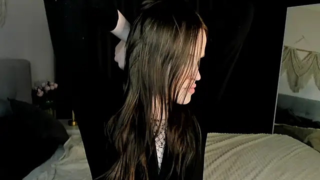 EffieMinkin Webbikameraesitys