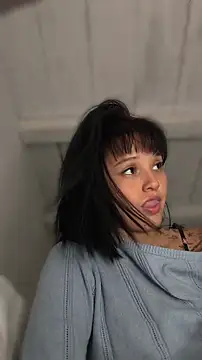 LorenRosse Show in webcam