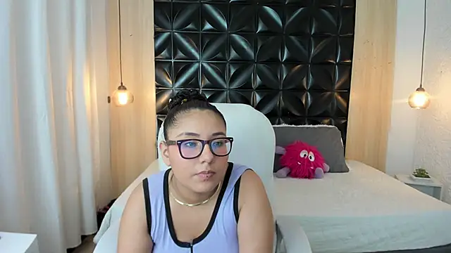 Chat +18 de Rapthalia_ ao vivo