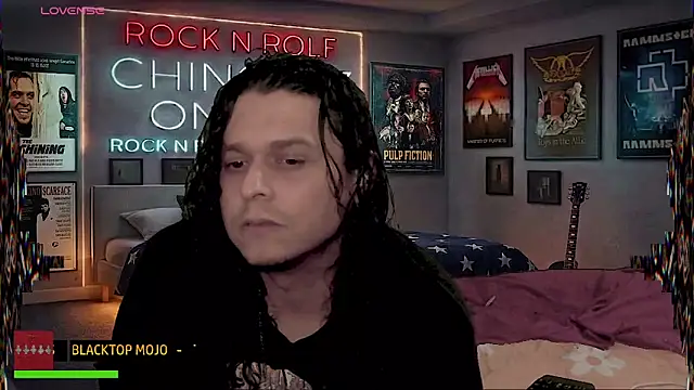 chino_roz: διαδικτυακό σόου στην κάμερα