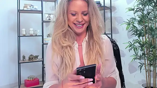 Smileyelyourgf Chat XXX in diretta