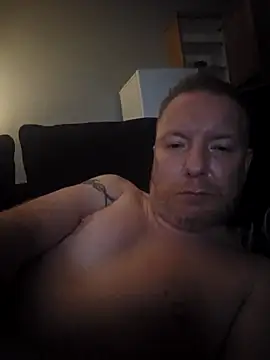 walker1979: διαδικτυακό σόου στην κάμερα