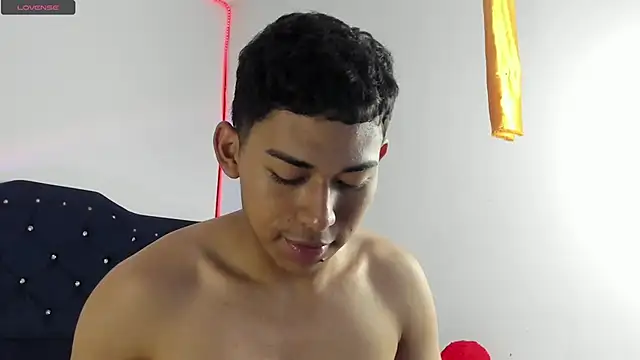 Robert__Zan Pertunjukan Webcam