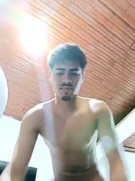 LucaColmal webcam show