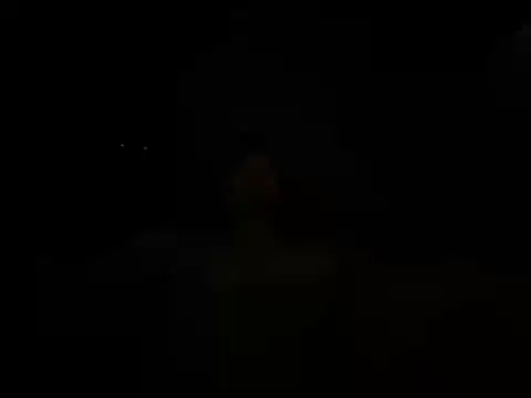 hunglikemeee: διαδικτυακό σόου στην κάμερα