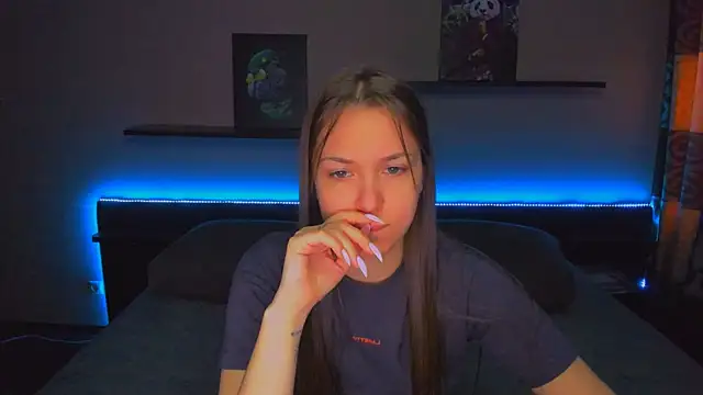 AlexaBarkley Adlı Modelin Canlı XXX Sohbeti