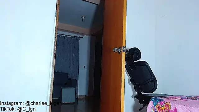 Techno_420_ Adlı Modelin Canlı XXX Sohbeti