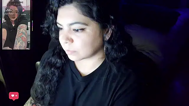 kimmiakiss22's Live XXX Chat