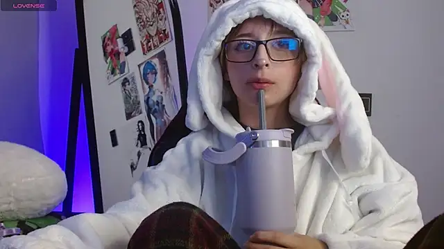 دردشة CelesteAyase الجنسية المباشرة