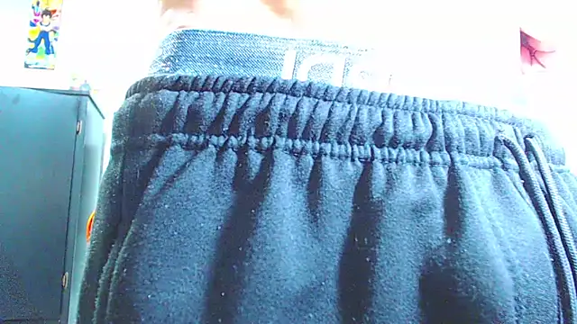 ADAM_HOT Show in webcam