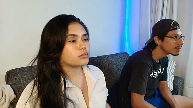 ThaisAdara24's Webcam Show