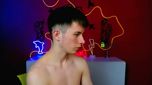 Вебкам-шоу leo_valor