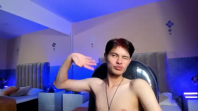 Derek_Sinn Adlı Modelin Canlı XXX Sohbeti