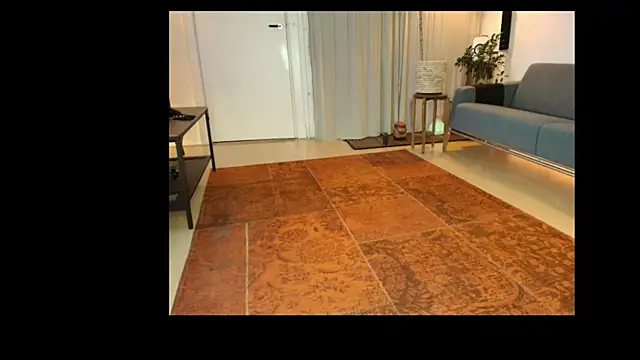 MiloXLive live XXX chat