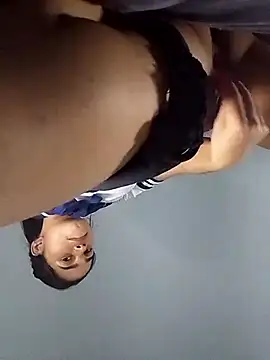 Show de morenaus2025 na webcam