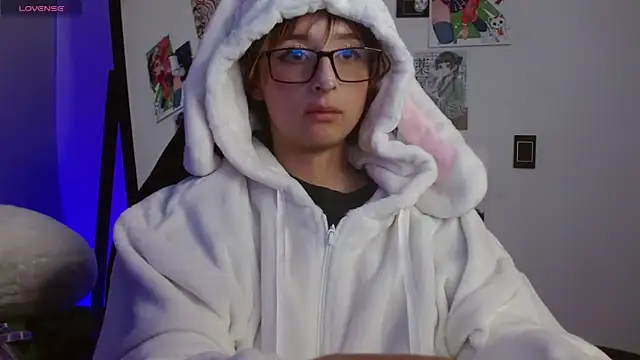 CelesteAyase Adlı Modelin Canlı XXX Sohbeti