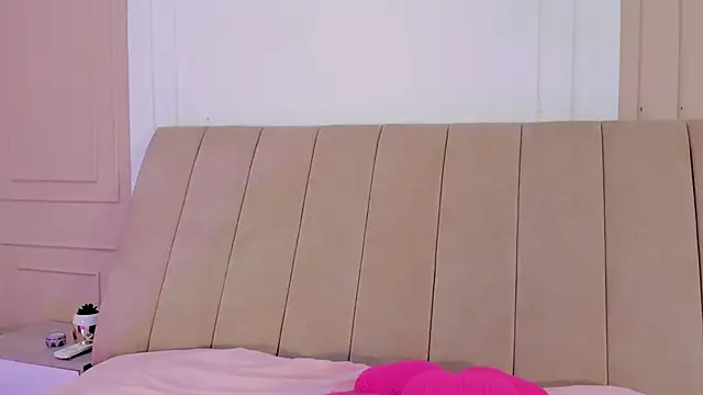 ameliiaa_smith Adlı Modelin Canlı XXX Sohbeti