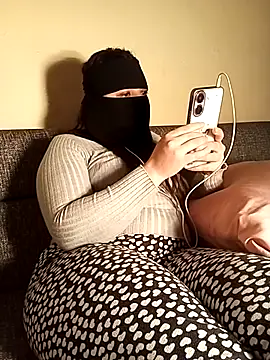 Czat XXX na żywo – LONA-_-