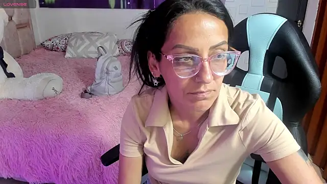 XXX chat uživo modela alma_blue