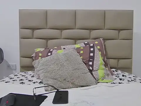 Show Webcam de skinnylatino51