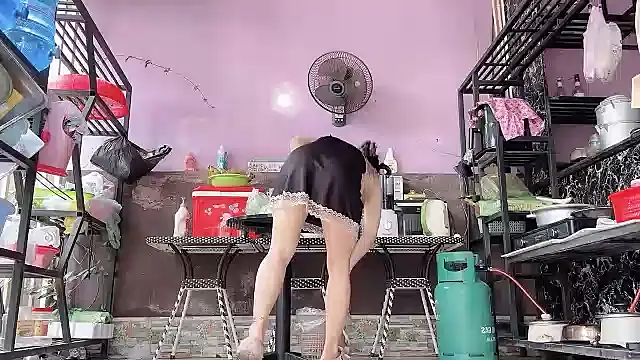 LinhChi_9x – Live XXX-chat