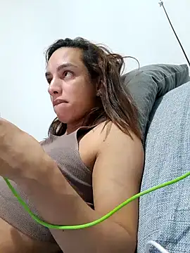 ofjuliaa Adlı Modelin Canlı XXX Sohbeti