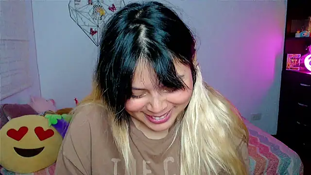 EllieMoonX 现场XXX聊天