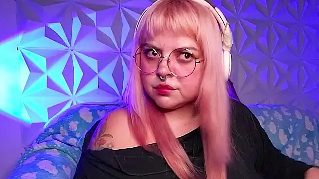 Satyn_doll 现场XXX聊天