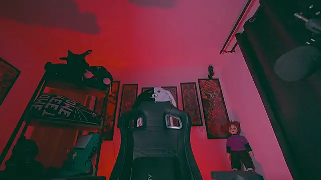 Olliver___y Show in webcam