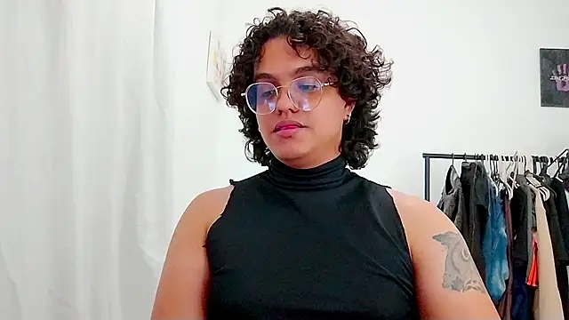 Diane_blossom Show Webcam