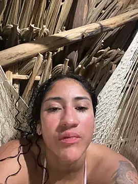 แชท XXX สดของ LatinaLoka3