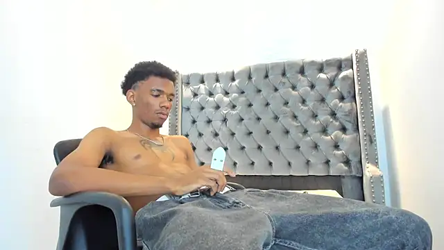 nero_reyd webcam show