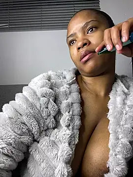 __Fifi – Naživo XXX chat