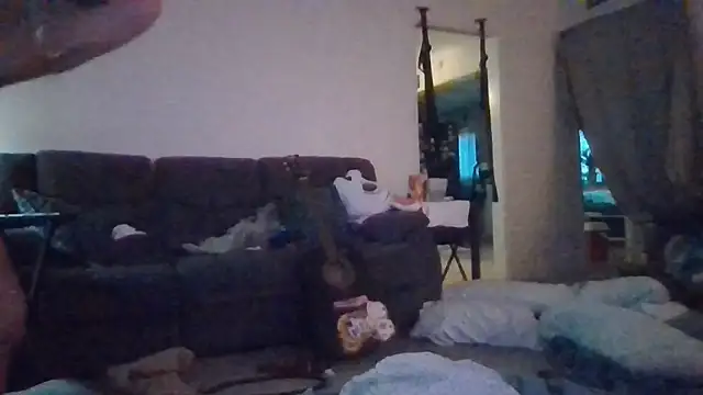 TallHungandCloudy69 – Kamerová šou