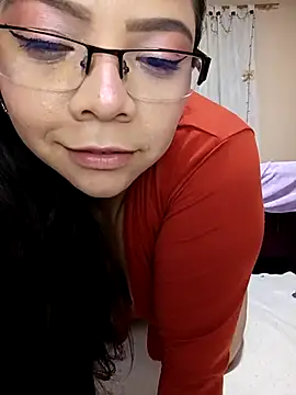 ROUSSE_SINCLAIR élő XXX-chatje