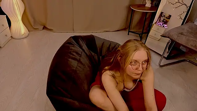 AlicaCohill's Live XXX Chat