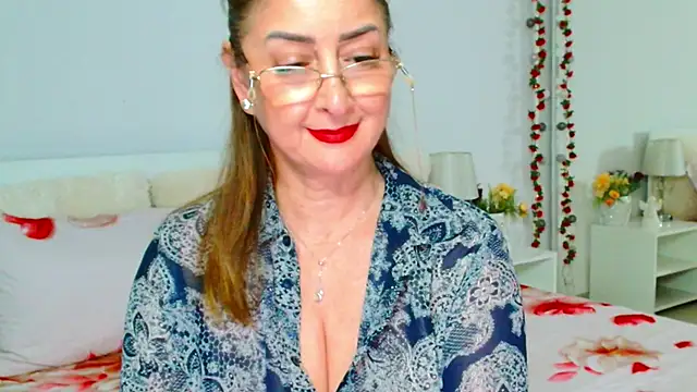 Chat XXX en directo de Tyana40