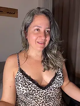 AVRAKEHDABRA's Live XXX Chat