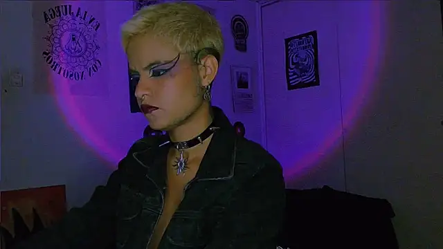 alex_one888 live XXX chat