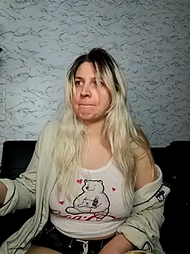 Chatroom XXX en direct de ScarletCallings_420