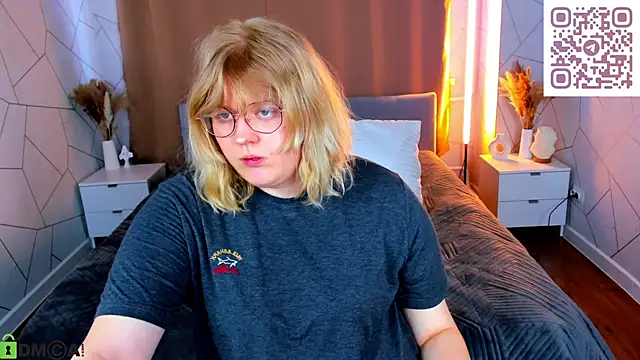 luna_c0ra's Live XXX Chat