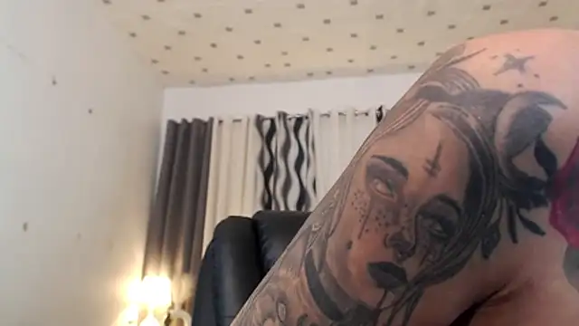 Evalyn_Shemale – webcam-show