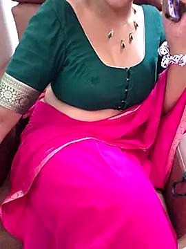 Roja-Telugu777's Live XXX Chat