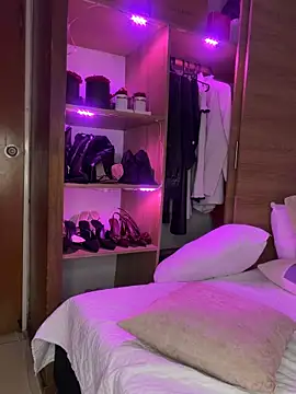 عرض كام Rossie_Blooms