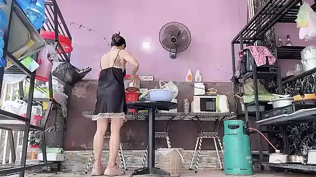 LinhChi_9x লাইভ XXX চ্যাট