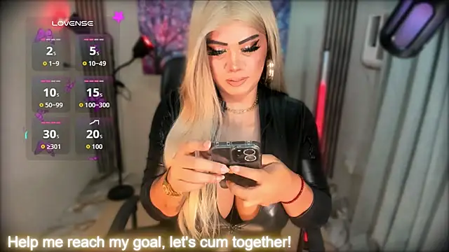 Webkamerová show HugeMagnificent11inCock