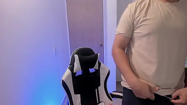 عرض كام Asta_YunoXXX