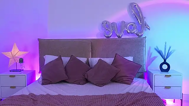 Jules_night Adlı Modelin Canlı XXX Sohbeti